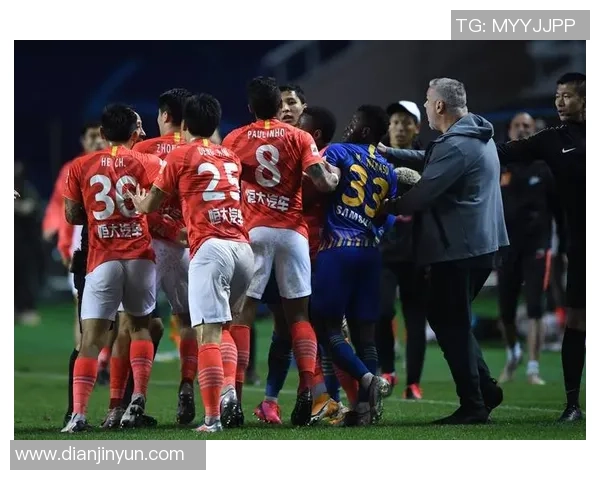 中超激战江苏苏宁迎战广州恒大双方争夺季后赛名额的关键战役